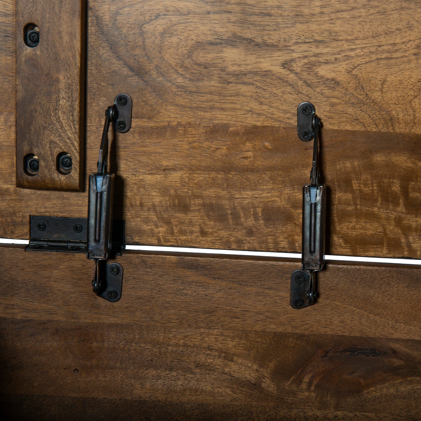 Kelby Storage Bunching Table