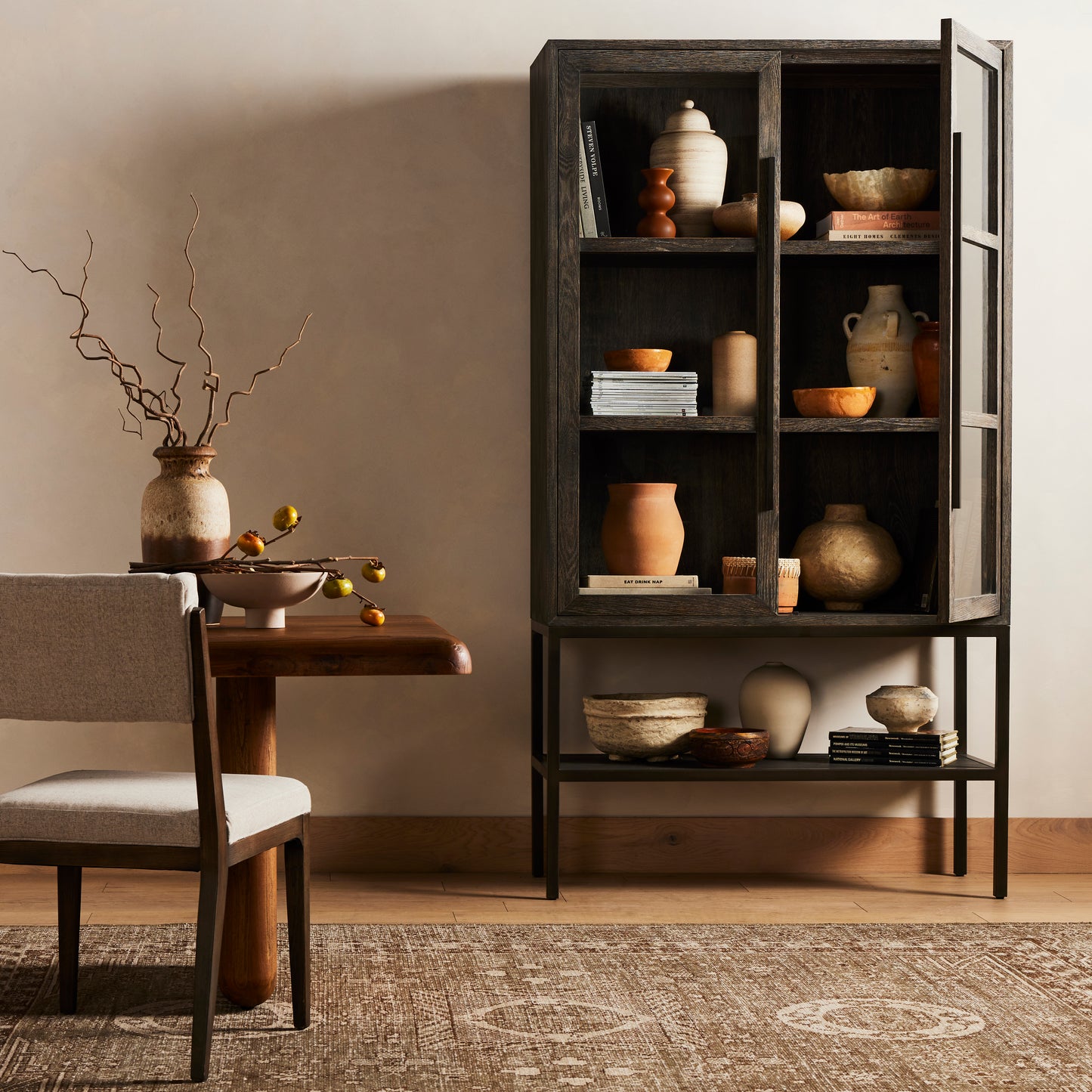 Isaak Cabinet