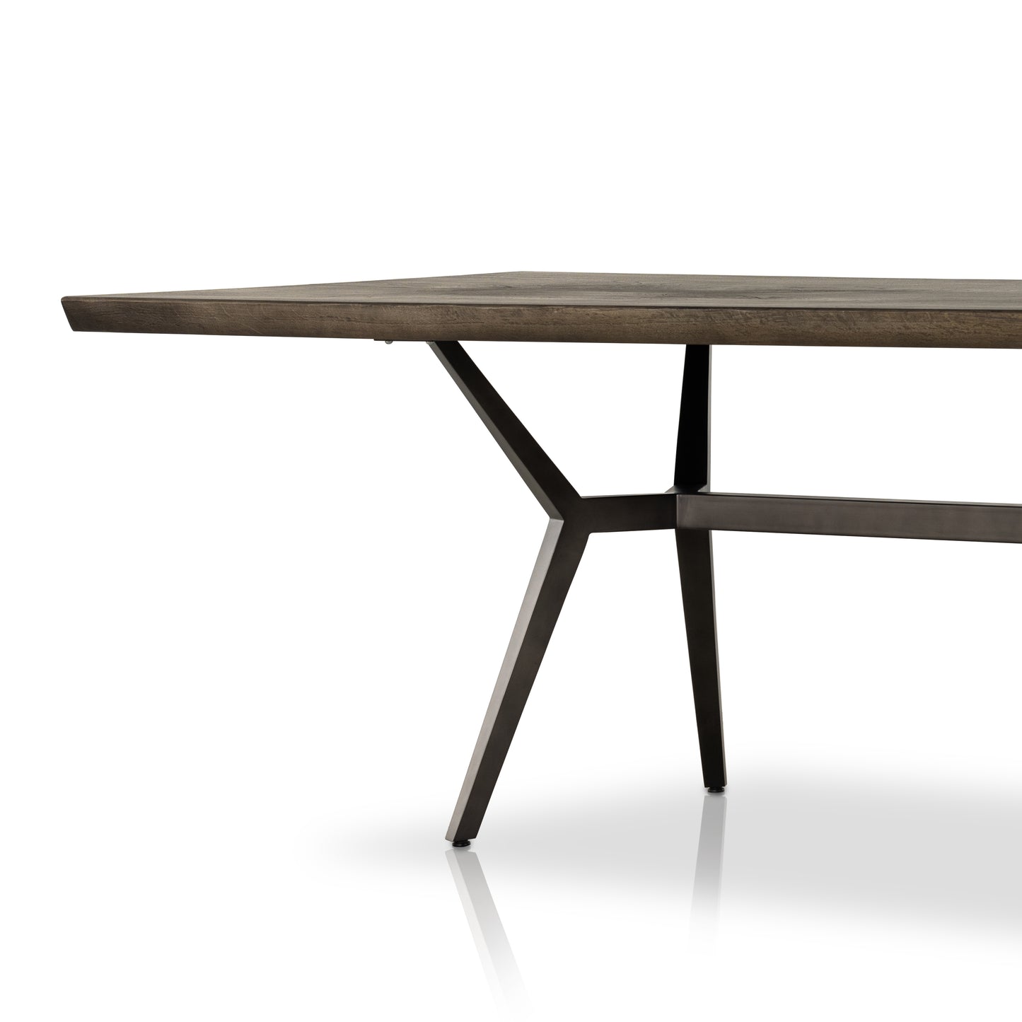Bryceland Dining Table