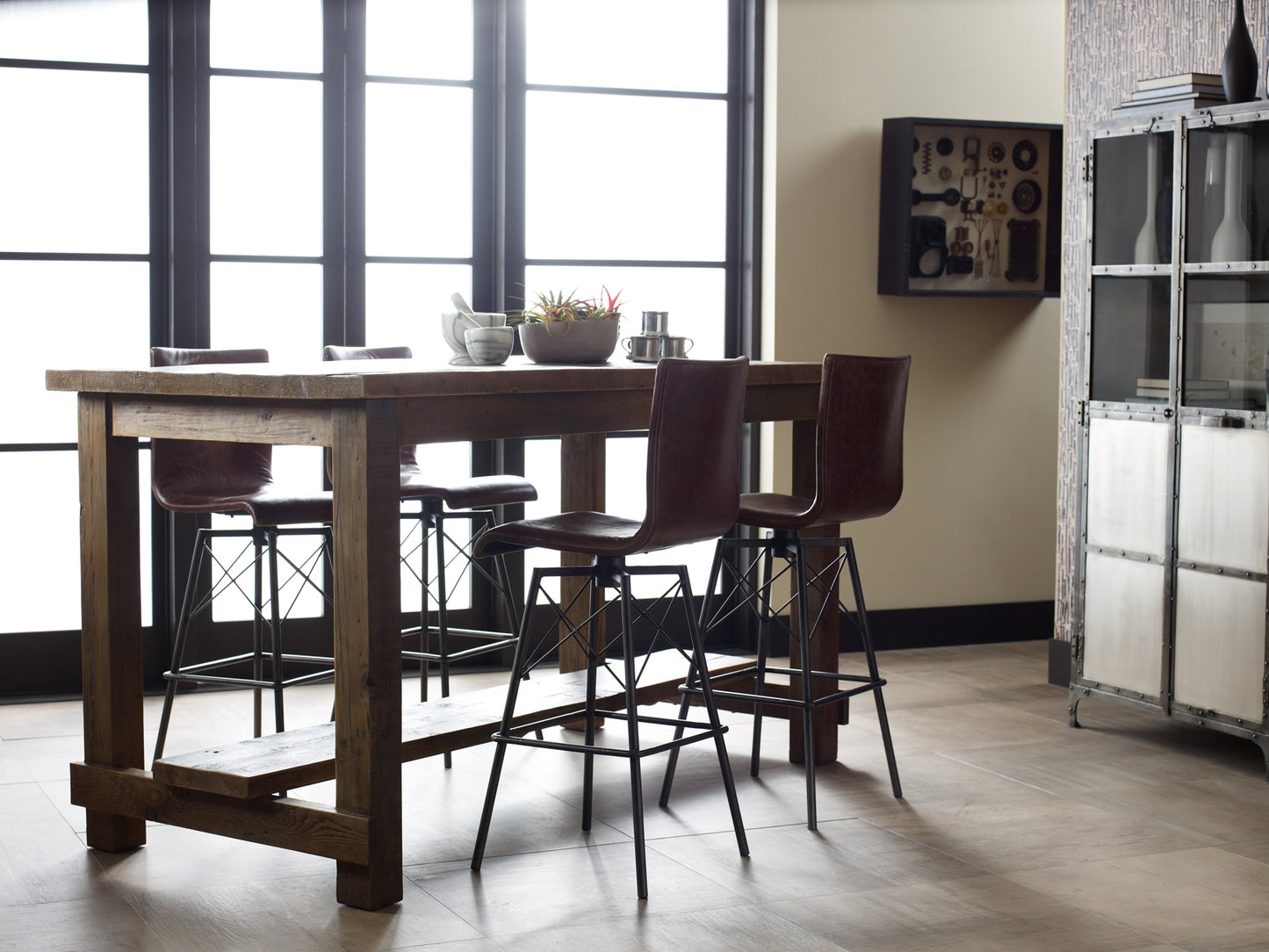 Diaw Bar Stool