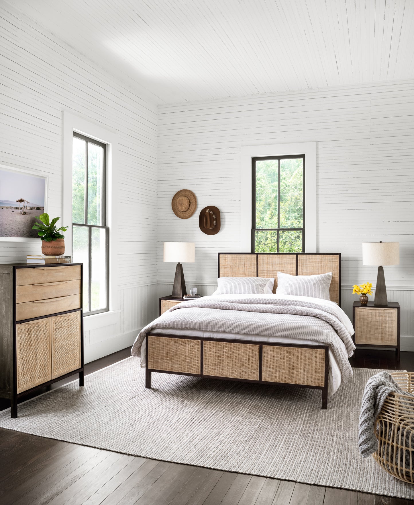 Sydney King Bed