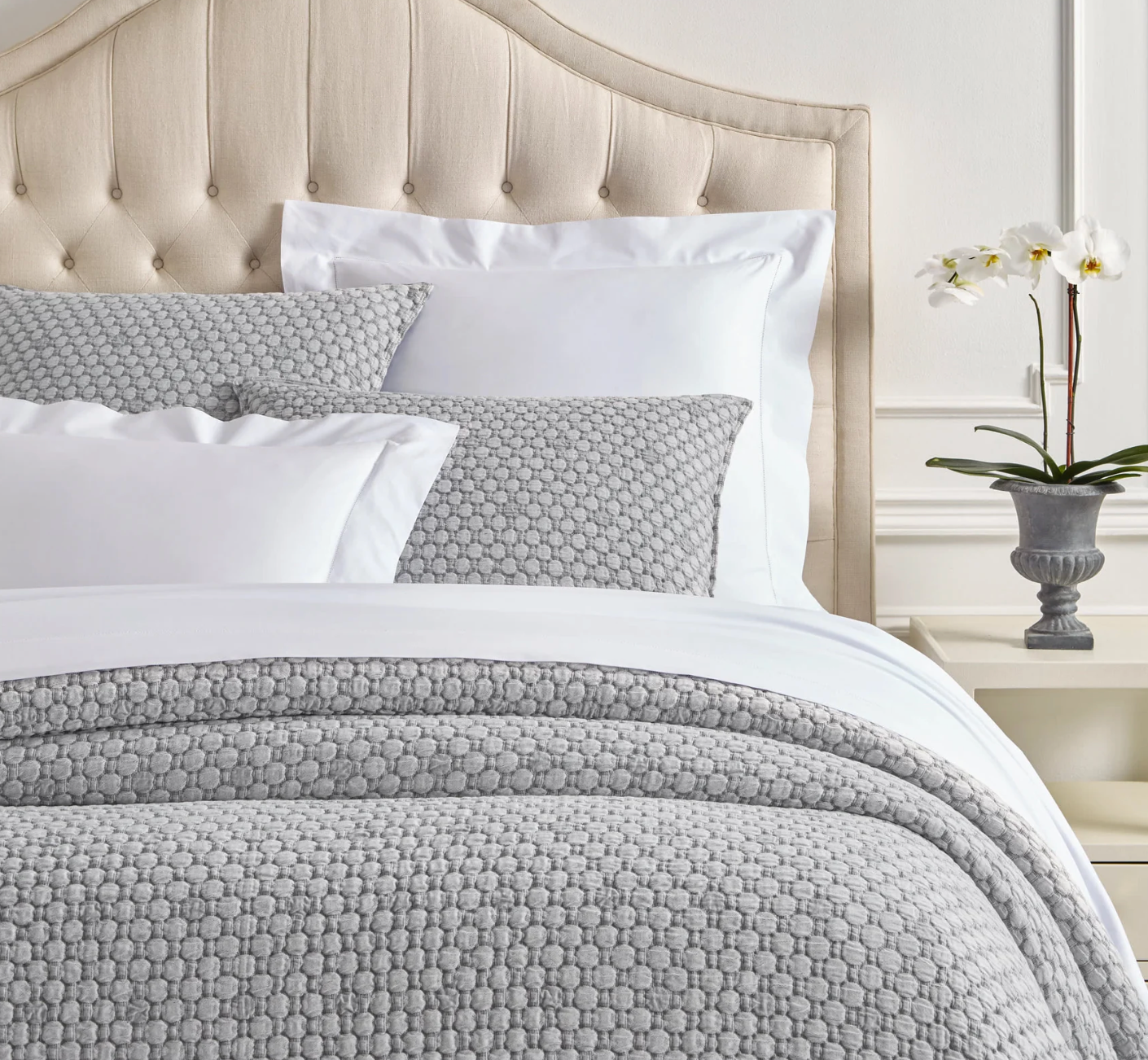 Lodi Matelasse Coverlet