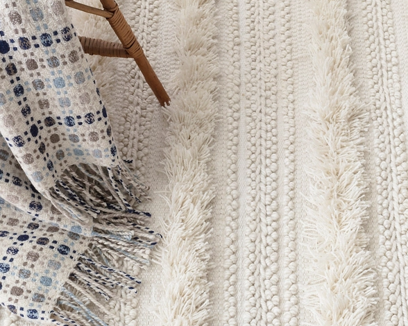 Zhara Stripe Ivory Handwoven Indoor/Outdoor Rug