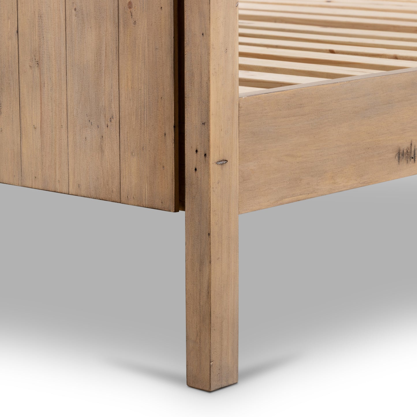 Everson Bed