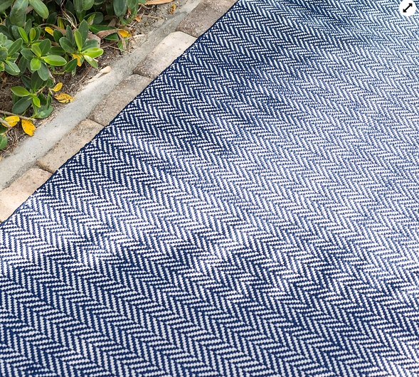 Herringbone Indigo/White Handwoven Indoor/Outdoor Rug